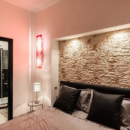 Trevi & Pantheon Luxury ローマ