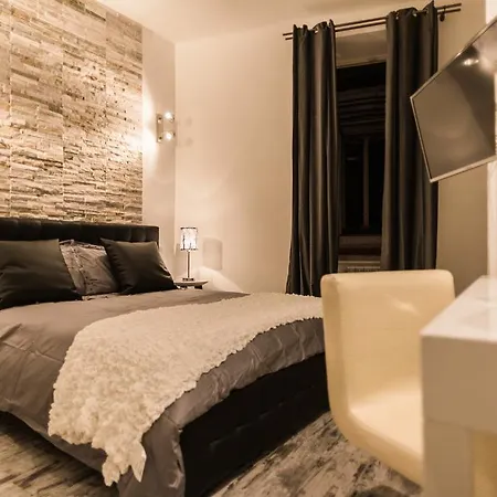 Trevi & Pantheon Luxury 4*