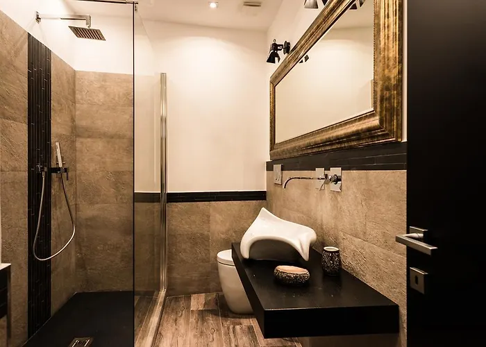 Konukevi Trevi & Pantheon Luxury